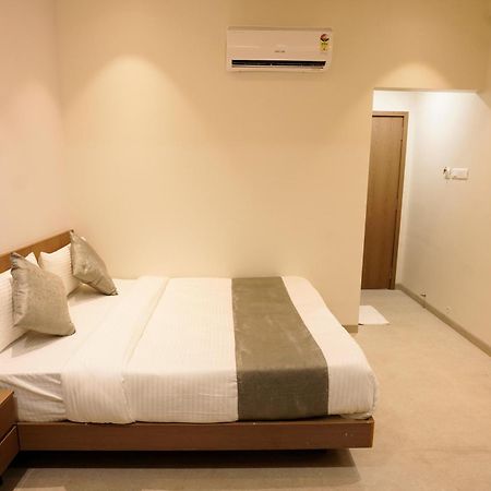 A Square Executive Hotel Aurangabad  Ngoại thất bức ảnh