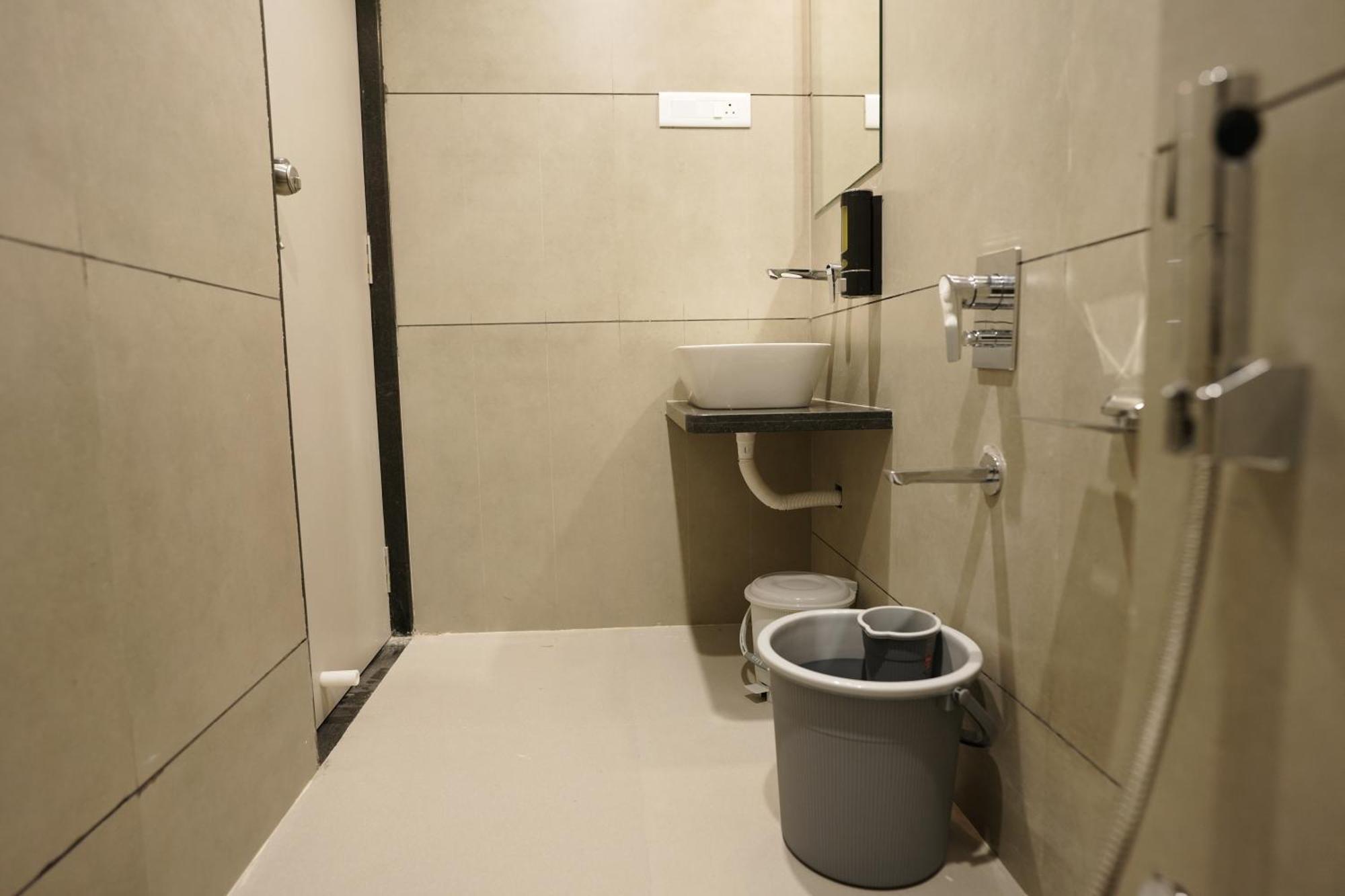 A Square Executive Hotel Aurangabad  Ngoại thất bức ảnh