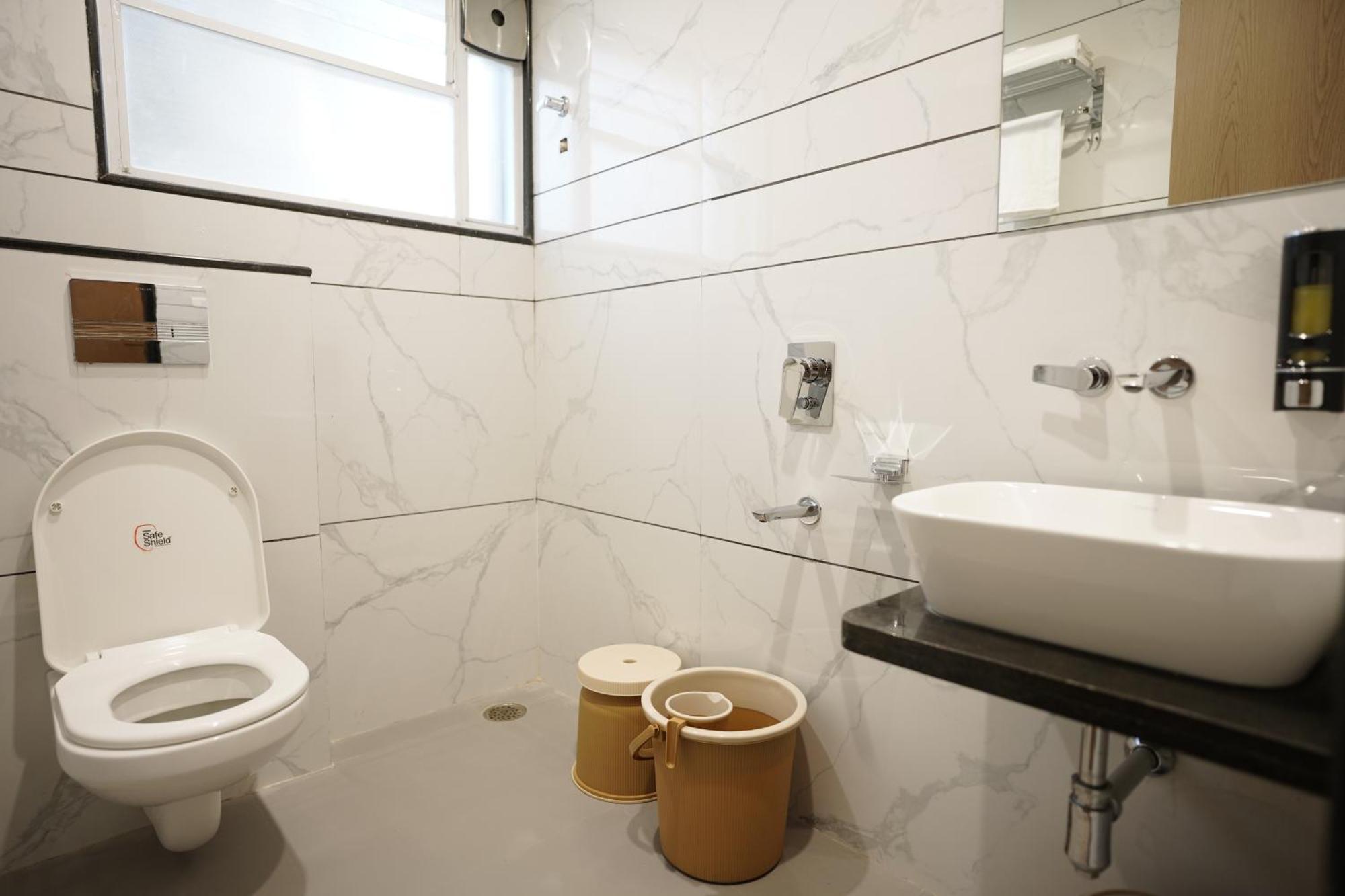 A Square Executive Hotel Aurangabad  Ngoại thất bức ảnh